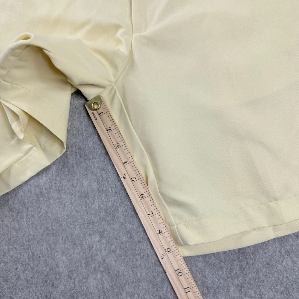 Haggar‎ Men's Shorts 32 Light/Butter Yellow Flat Front Casual Summer